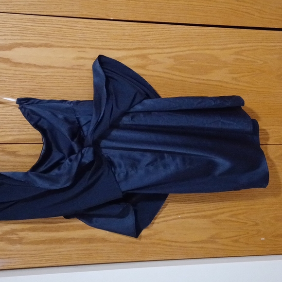 LuLus One shoulder formal dress size M - Picture 3 of 6